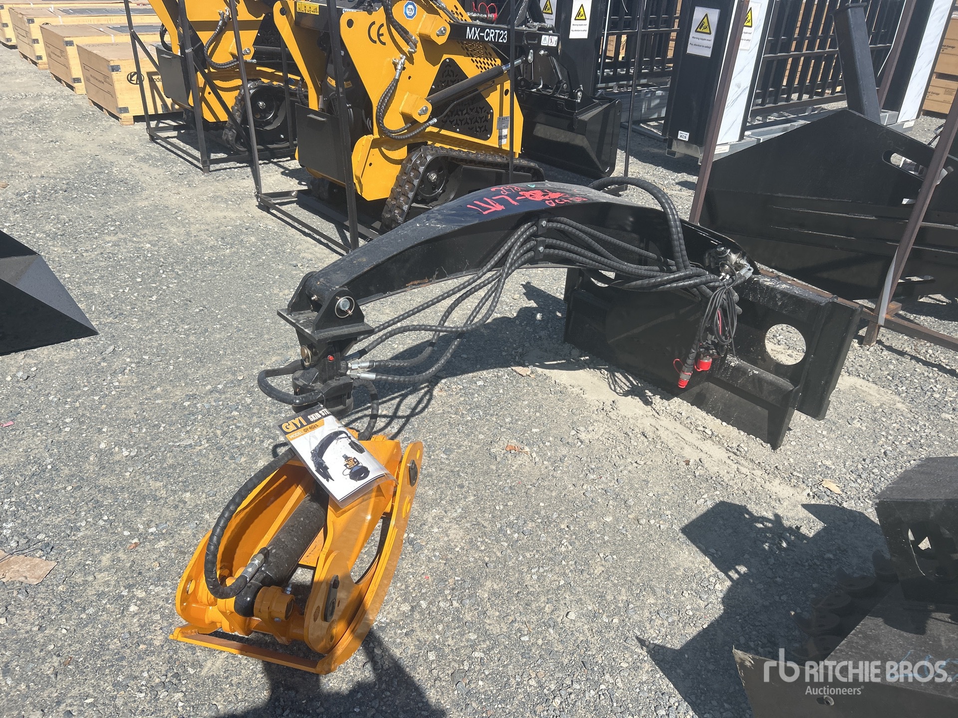 2025 GIYI GY-RG63 71 in Skid Steer Grapple (Unused)