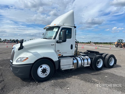 2019 International LT625 6x4 Cabeza Tractora Cabina Corta