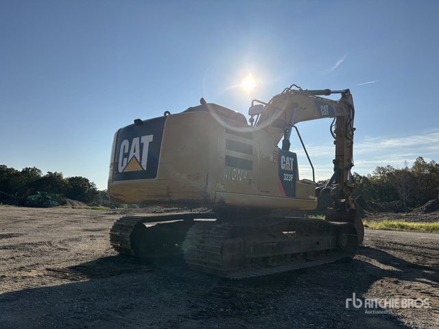 EXCAVADORA 2016 CATERPILLAR 323F