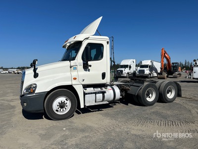 2017 Freightliner Cascadia 125 6x4 トラックトラクター（T/A）