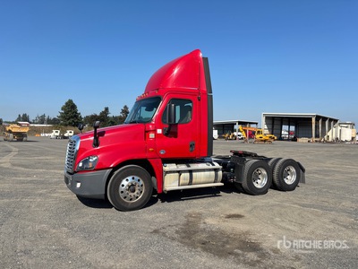 2019 Freightliner Cascadia 125 6x4 تراكتور شاحنة نهارية (ثنائية المحور)