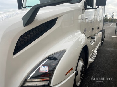 2020 Volvo VNL760 T/A Sleeper Truck Tractor