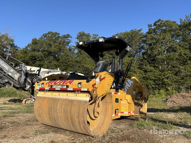COMPACTADOR 2013 CATERPILLAR CB54