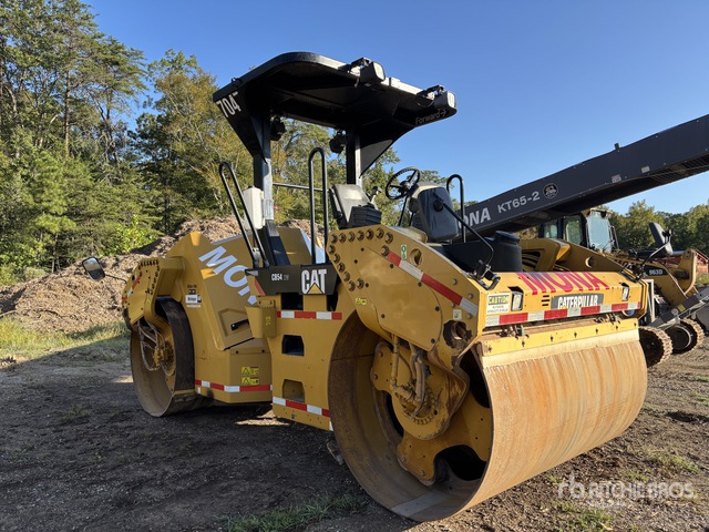 COMPACTADOR 2013 CATERPILLAR CB54