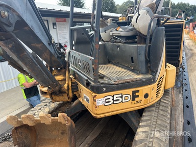2013 John Deere 35G Mini-pelle