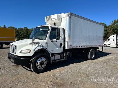 2018 Freightliner M2106 4x2 شاحنة مبردة