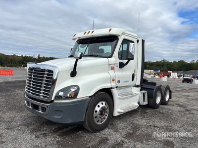 2017 Freightliner Cascadia 125 6x4 Cabeza Tractora Cabina Corta