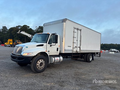 2019 International 4300 4x2 Van Truck