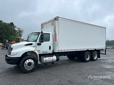 2020 International MV607 6x4 Furgonetka