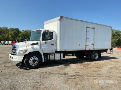 2020 Hino 338 4x2 Van Truck