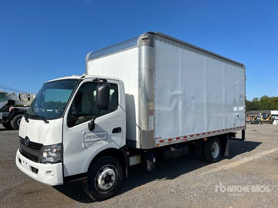 2020 Hino 195 4x2 Furgoneta caja cerrada
