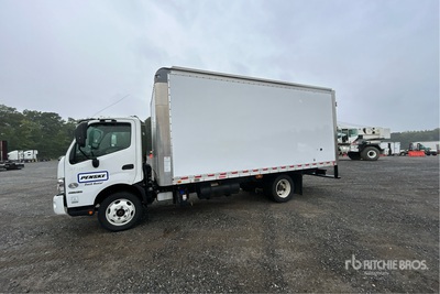 2020 Hino 195 4x2 Camion fourgon