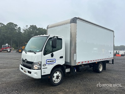 2020 Hino 195 4x2 Camion fourgon