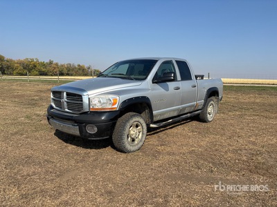 2006 Dodge Ram 3500 4x4 Extended Cab Pickup