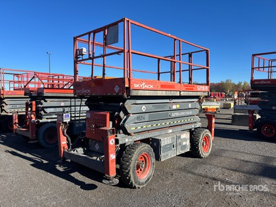 2013 Skyjack SJ7135 4x4 Diesel Scissor Lift