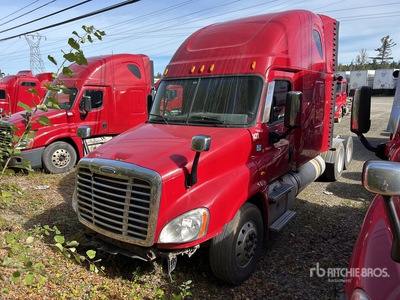 2015 Freightliner Cascadia 125 6x4 T/A Sleeper Truck Tractor (Inoperable)