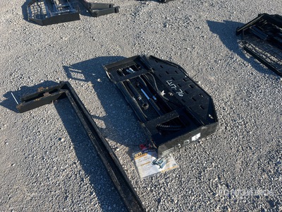 2025 GIYI GY-SF60 60 in Skid Steer Forks (Unused)