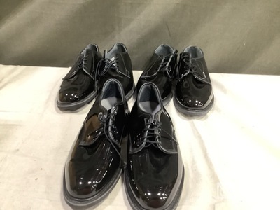 (27) Pairs of Men's Shoes