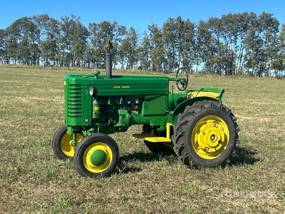 1949 John Deeer Model M 2WD Tractor