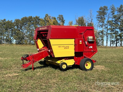New Holland 855 梱包機