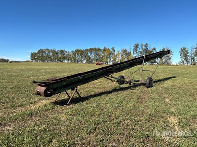 John Deere 18 in x 42 ft Square Bale Elevator
