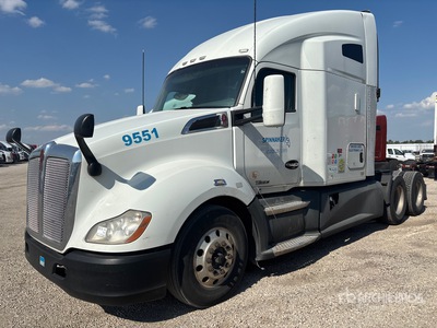 2018 Kenworth T680 6x4 T/A Sleeper Truck Tractor