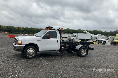 2003 Ford F-450 4x4 Roll-Off Truck