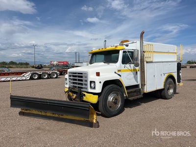 1989 International DT466 4x2 Utility Body Schneepflug-Lastzug