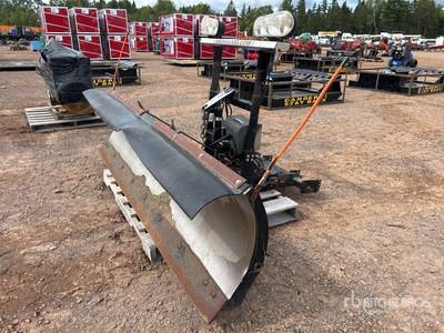 Buyers SnowDogg 8 ft 2 Way Schneepflug