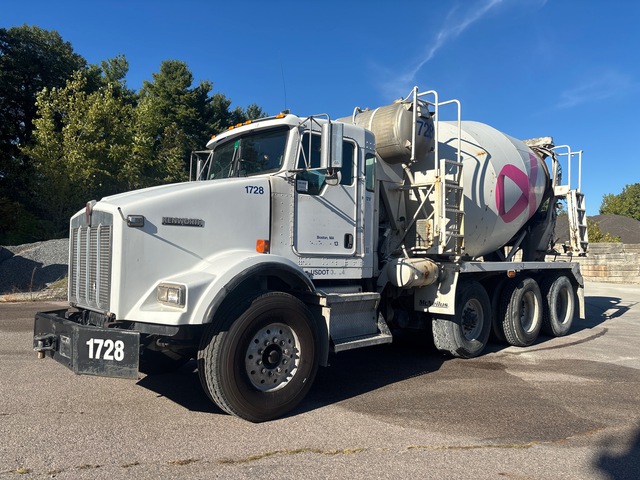 2007 Kenworth T800 8x4 Mixer Truck 2007 Kenworth T800 8x4 Mixer Truck