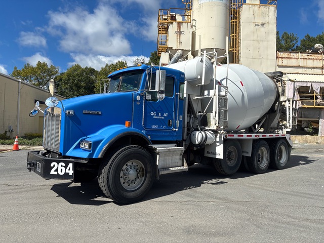 2007 Kenworth T800 8x4 Mixer Truck 2007 Kenworth T800 8x4 Mixer Truck