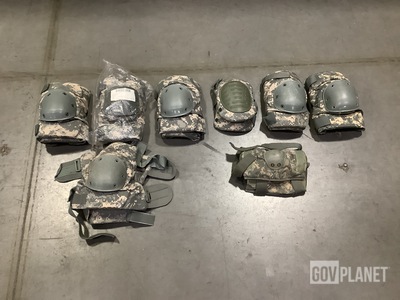 (410) Pairs of Knee Pads