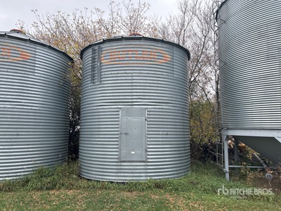 Butler +/- 2000 bu 4 Ring Grain Bin