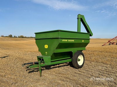 John Deere 68 S/A Grain Cart