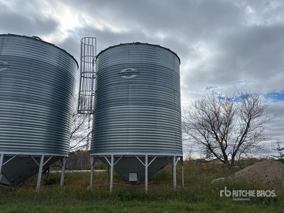 Sakundiak +/- 5000 bu 5 Ring Hopper Cassone per grano