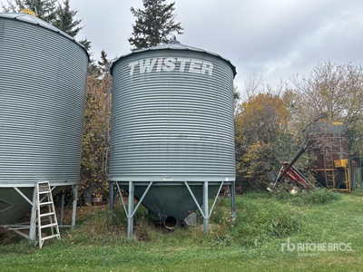 Twister +/- 1850 bu 4 Ring Hopper Cassone per grano