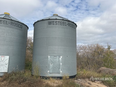 Westeel-Rosco +/- 2000 bu 6 Ring Grain Bin
