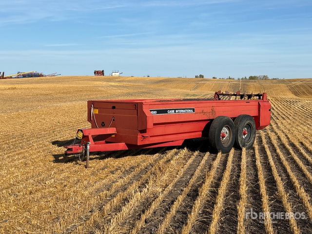 Case International 1580 T/A Manure Spreader | Ritchie Bros. Auctioneers