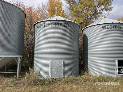 Westeel-Rosco +/- 2000 bu 6 Ring Grain Bin