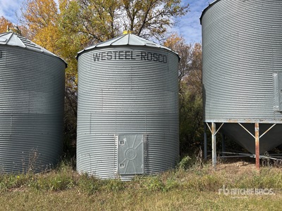 Westeel-Rosco +/- 2000 bu 6 Ring Grain Bin