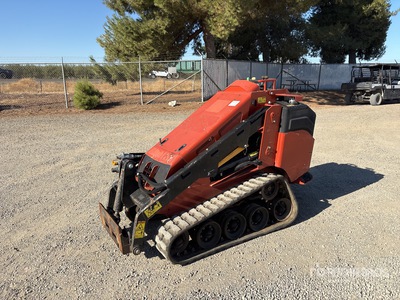 2019 Ditch Witch SK800 Mini Chargeuse sur rails compacte