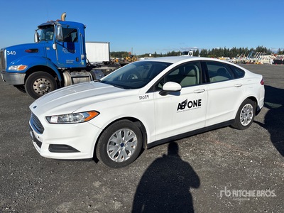 2014 Ford Fusion 自動車 (Inoperable)
