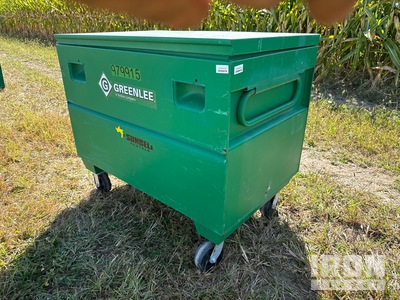 Greenlee 3048 Non Locking Steer wheel casters, 30"Hx48"Wx30"D Caja de lugar de trabajo