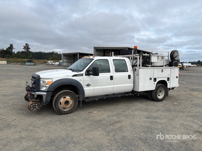 2013 Ford F-550 XL 4x2 Crew Cab Utility Truck