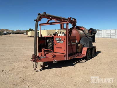Ditch Witch 1030 Trencher