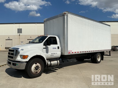 2015 Ford F-750 XLT 4x2 Kastenwägen