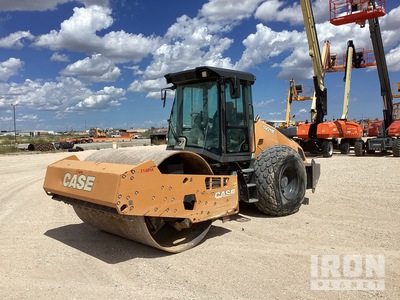 2020 Case SV211E Compacteur à tambour lisse