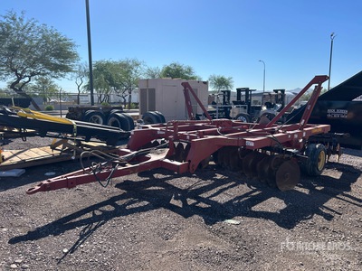 2000 Sun Flower S1433-32 12 ft 6 in Lunette Ring Offset Disc Harrow