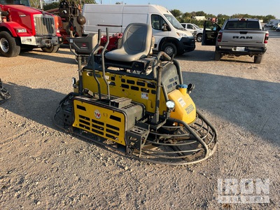 Wacker Neuson CRT48-33 Ride-On Power Trowel