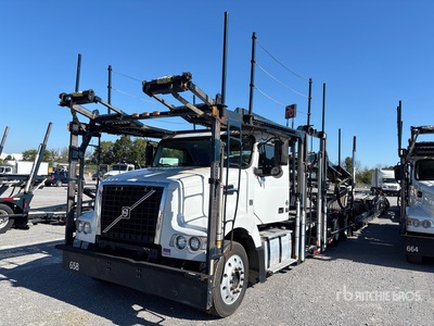 2013 Volvo VAH200 6x4 Car Carrier Truck